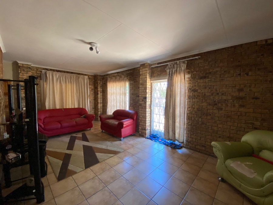 10 Bedroom Property for Sale in Orkney North West